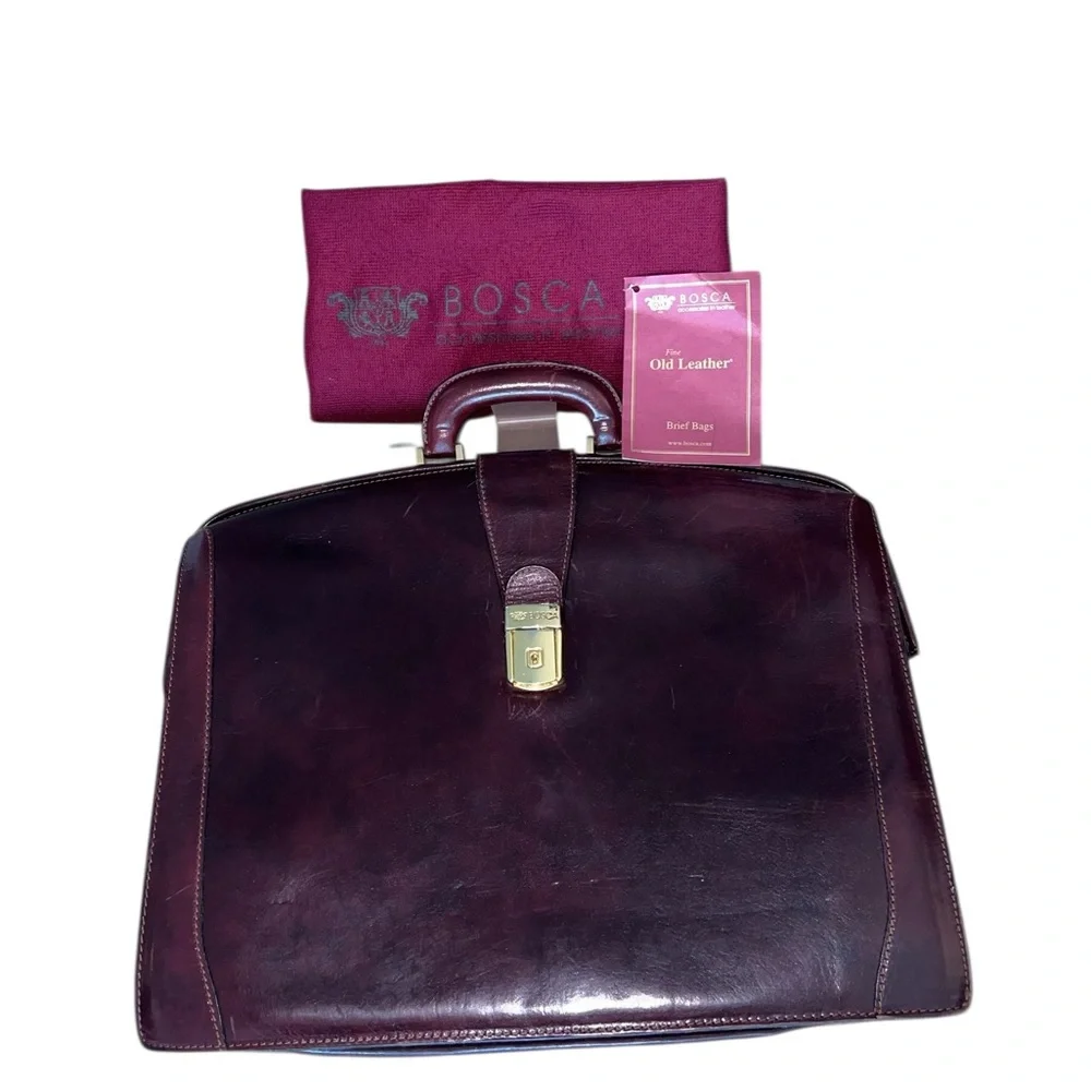 Bosca Vintage  Italian Leather Briefcase w/ key, tag & dust bag